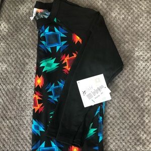 NWT LuLaRoe Randy Tee